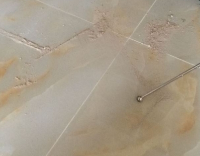 新余瓷砖空鼓维修公司分享粘合剂选择不当在瓷砖铺贴过程中可能导致以下问题